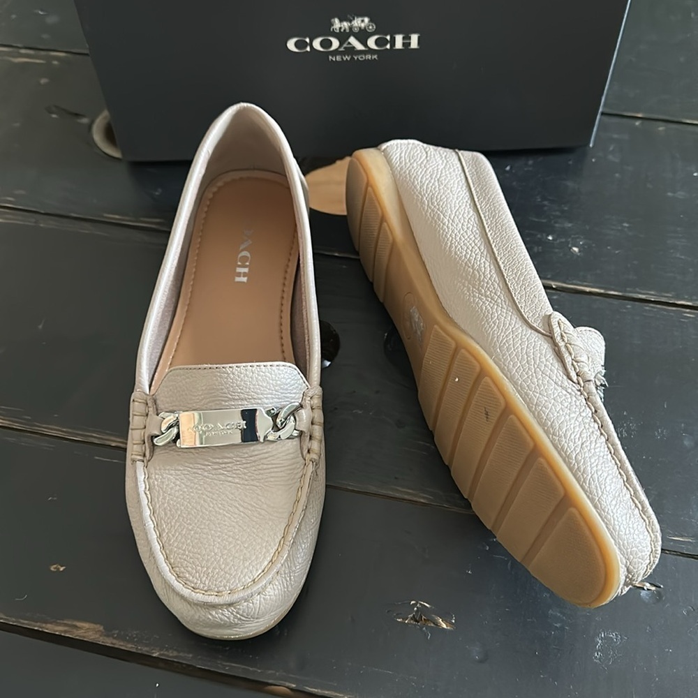COACH Olive Pebble Grain Leather Loafer - Grey Birch